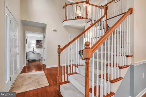 Entry Way - 9 Field Ln, Lititz, PA 17543 photo 2 of 4