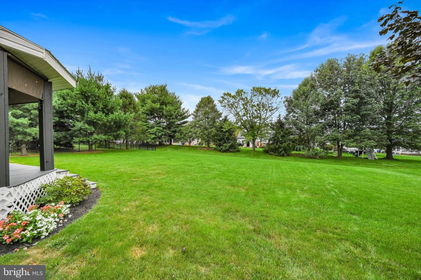 Exterior - 9 Field Ln, Lititz, PA 17543 photo 11 of 13