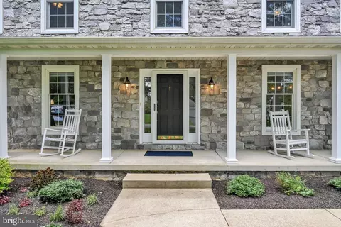 Exterior - 9 Field Ln, Lititz, PA 17543 photo 4 of 13