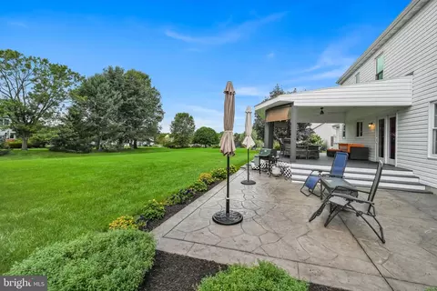 Exterior - 9 Field Ln, Lititz, PA 17543 photo 8 of 13