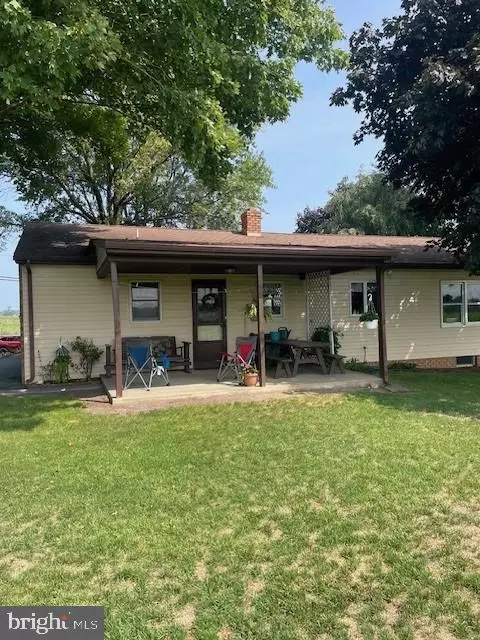 Exterior - 1339 E Oregon Rd, Lititz, PA 17543 photo 3 of 4