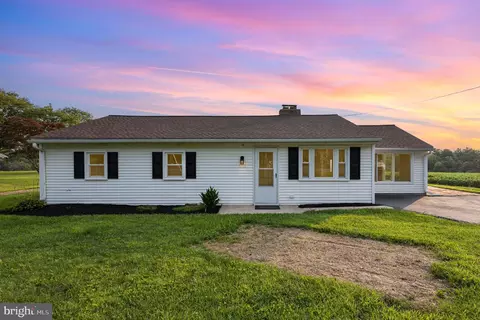 609 Rife Run Rd, Manheim, PA 17545