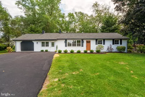 404 Owl Hill Rd, Lititz, PA 17543