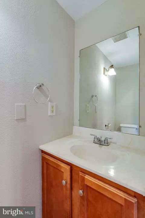Bath - 404 Owl Hill Rd, Lititz, PA 17543 photo 1 of 2