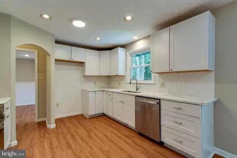Entry Way - 404 Owl Hill Rd, Lititz, PA 17543 photo 1 of 3