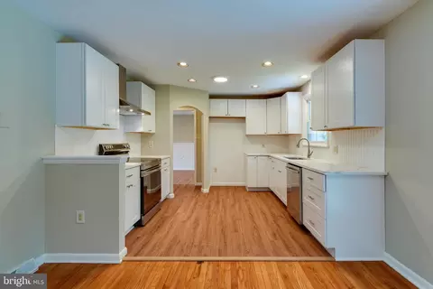 Kitchen - 404 Owl Hill Rd, Lititz, PA 17543 photo 1 of 1
