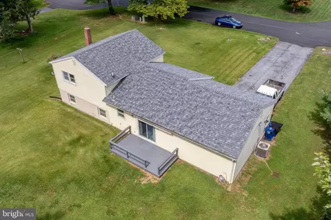 View/Area - 532 Wood View Dr, Lititz, PA 17543 photo 8 of 10