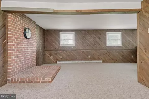 Living - 532 Wood View Dr, Lititz, PA 17543 photo 3 of 3