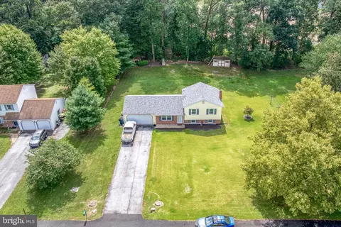 View/Area - 532 Wood View Dr, Lititz, PA 17543 photo 1 of 10