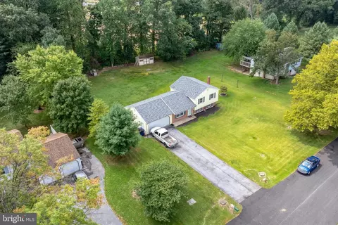 View/Area - 532 Wood View Dr, Lititz, PA 17543 photo 2 of 10