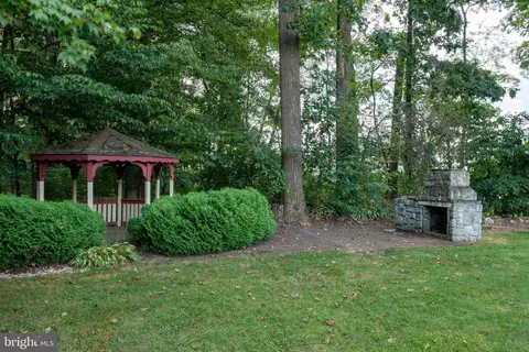 Exterior - 532 Wood View Dr, Lititz, PA 17543 photo 8 of 8