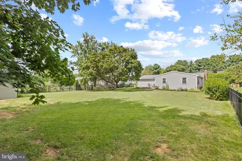 Exterior - 311 Partridge Dr, Lititz, PA 17543 photo 2 of 4