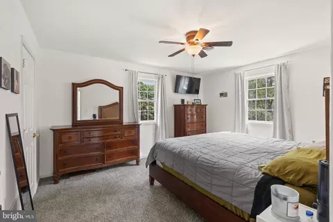 Bedroom - 311 Partridge Dr, Lititz, PA 17543 photo 5 of 6