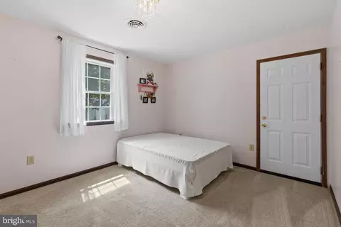 Bedroom - 311 Partridge Dr, Lititz, PA 17543 photo 3 of 6