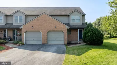 321 Fairmount Ter, Mountville, PA 17554