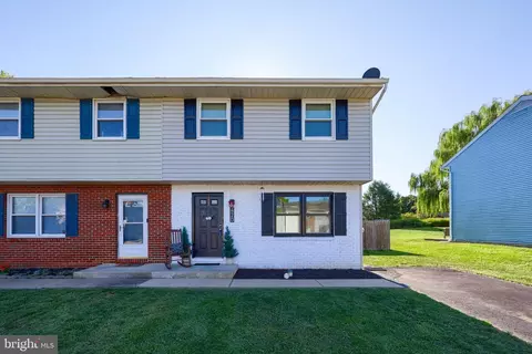 420 S Plum St, Mount Joy, PA 17552
