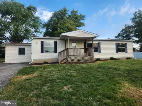 21 Parkview Dr, Elizabethtown, PA 17022