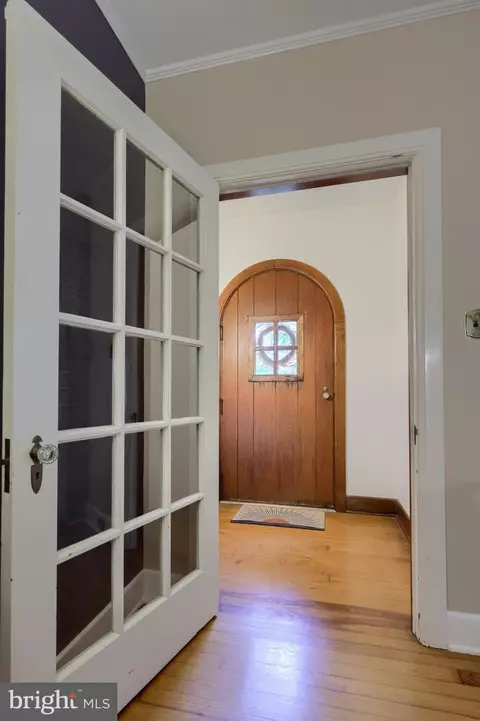 Entry Way - 413 Woodcrest Ave, Lititz, PA 17543 photo 1 of 2