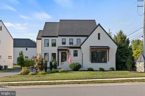 Exterior - 601 Stonehenge Dr, Lititz, PA 17543 photo 3 of 13