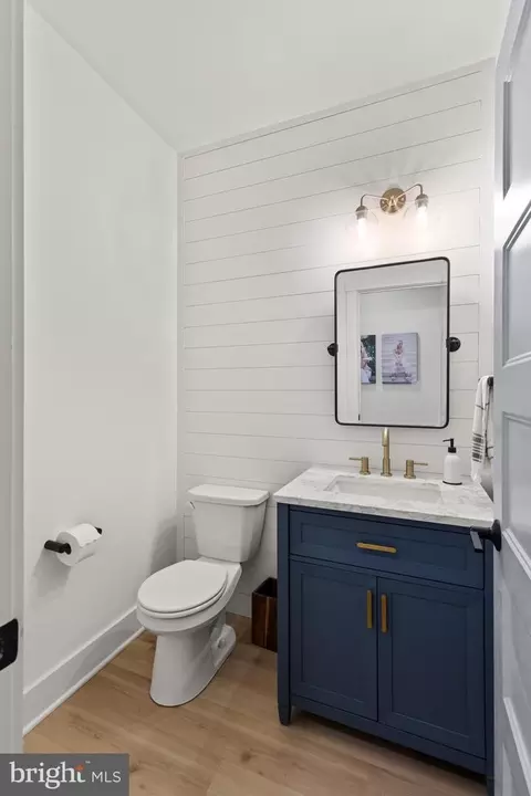 Bath - 601 Stonehenge Dr, Lititz, PA 17543 photo 1 of 6