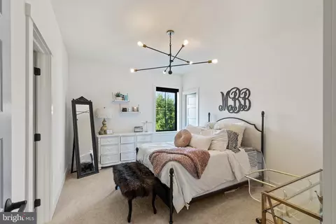 Bedroom - 601 Stonehenge Dr, Lititz, PA 17543 photo 5 of 12