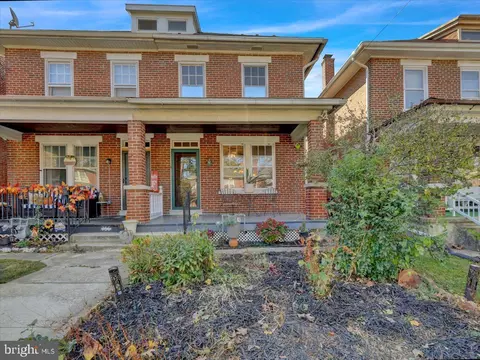758 N Reservoir St, Lancaster, PA 17602