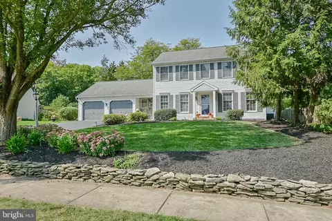 105 Bent Tree Dr, Lancaster, PA 17603