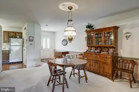 Dining - 18 Amberly Way, Lititz, PA 17543 photo 1 of 2