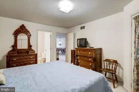 Bedroom - 18 Amberly Way, Lititz, PA 17543 photo 3 of 3