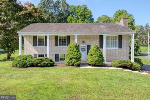 158 School House Rd, Lancaster, PA 17603