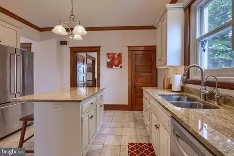 213 S Spruce St, Lititz, PA 17543 photo 17