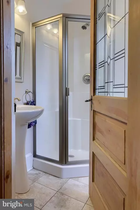 213 S Spruce St, Lititz, PA 17543 photo 32