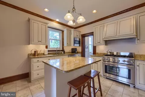 213 S Spruce St, Lititz, PA 17543 photo 13