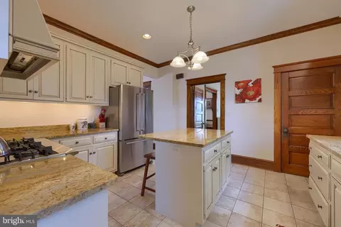 213 S Spruce St, Lititz, PA 17543 photo 15