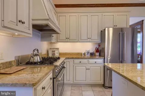 213 S Spruce St, Lititz, PA 17543 photo 16
