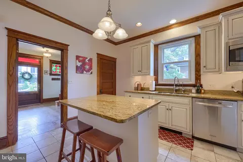 213 S Spruce St, Lititz, PA 17543 photo 14