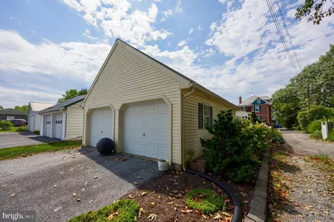 213 S Spruce St, Lititz, PA 17543 photo 42