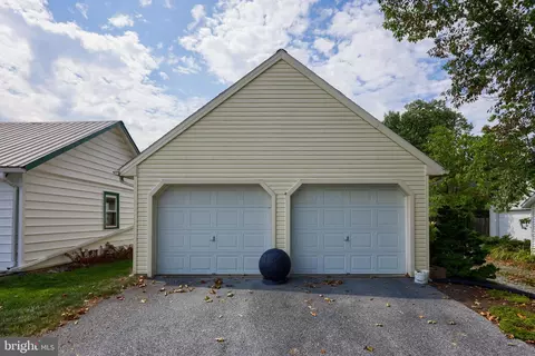 213 S Spruce St, Lititz, PA 17543 photo 41