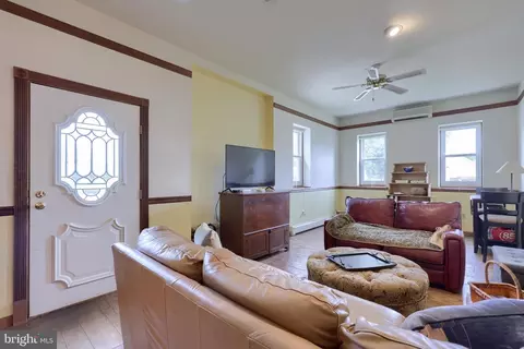 213 S Spruce St, Lititz, PA 17543 photo 28