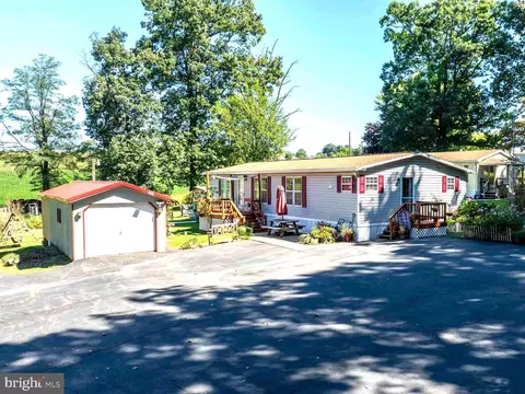 563 Cambridge Rd, Narvon, PA 17555
