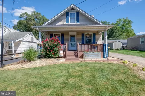 9 Wilson Ave, Leola, PA 17540