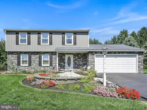 405 Longmeadow Rd, Lancaster, PA 17601