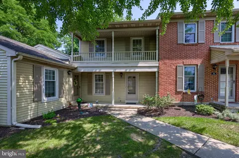 31 Ashlea Vl, New Holland, PA 17557