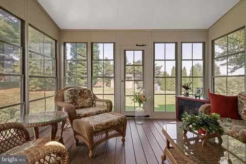 Exterior - 150 Briar Hill Rd, Lititz, PA 17543 photo 6 of 10