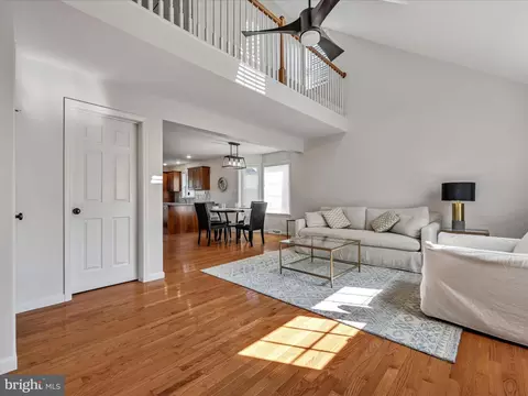 Living - 603 Wallingford Rd, Lititz, PA 17543 photo 1 of 3
