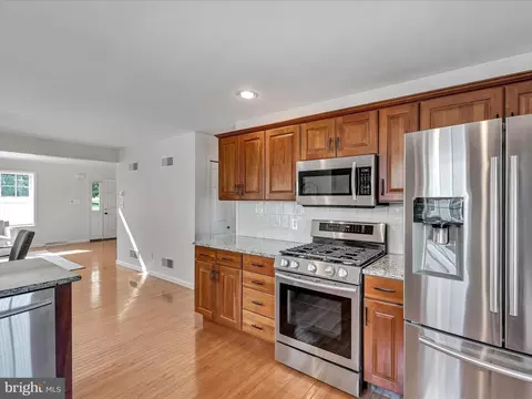 Kitchen - 603 Wallingford Rd, Lititz, PA 17543 photo 3 of 4