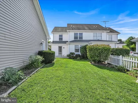Exterior - 603 Wallingford Rd, Lititz, PA 17543 photo 4 of 5