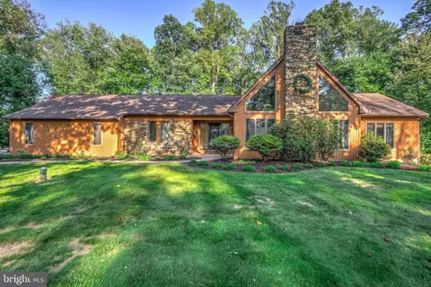 893 Timberline Dr, Gap, PA 17527