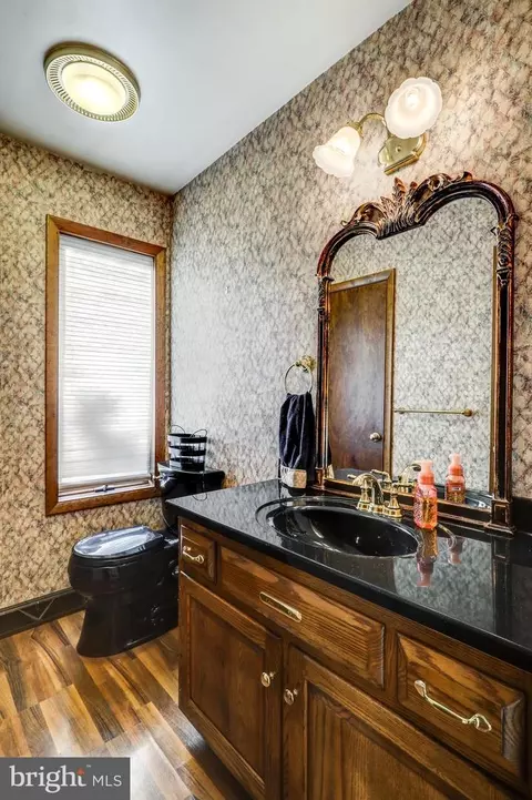 Bath - 893 Timberline Dr, Gap, PA 17527 photo 1 of 6