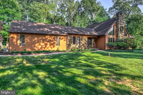 Exterior - 893 Timberline Dr, Gap, PA 17527 photo 5 of 18